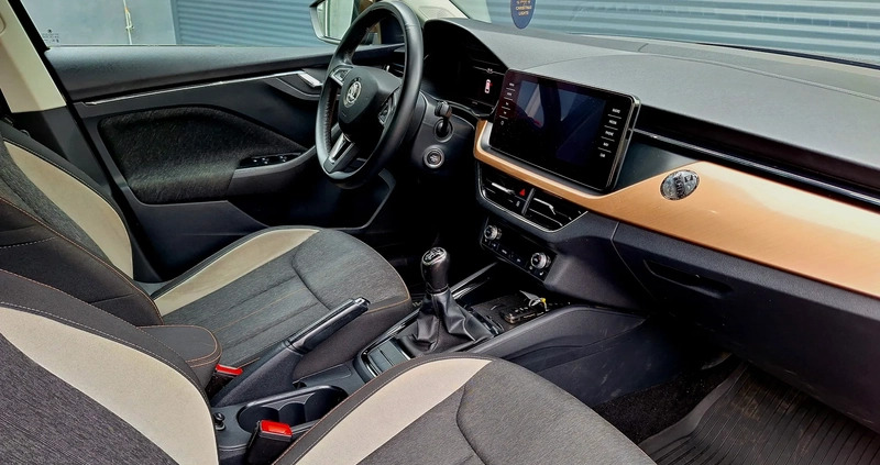 Skoda Kamiq cena 77900 przebieg: 74800, rok produkcji 2019 z Czempiń małe 56